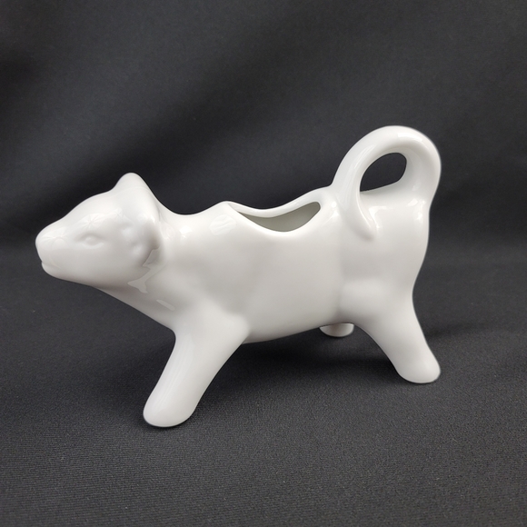 Ceramic Cow Creamer Milk Pitcher By Over And Back - Picture 14 of 14